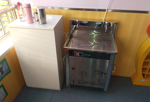 李滄區(qū)華昱童馨幼兒園飲水機(jī)安裝